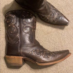 Ariat boots 9.5